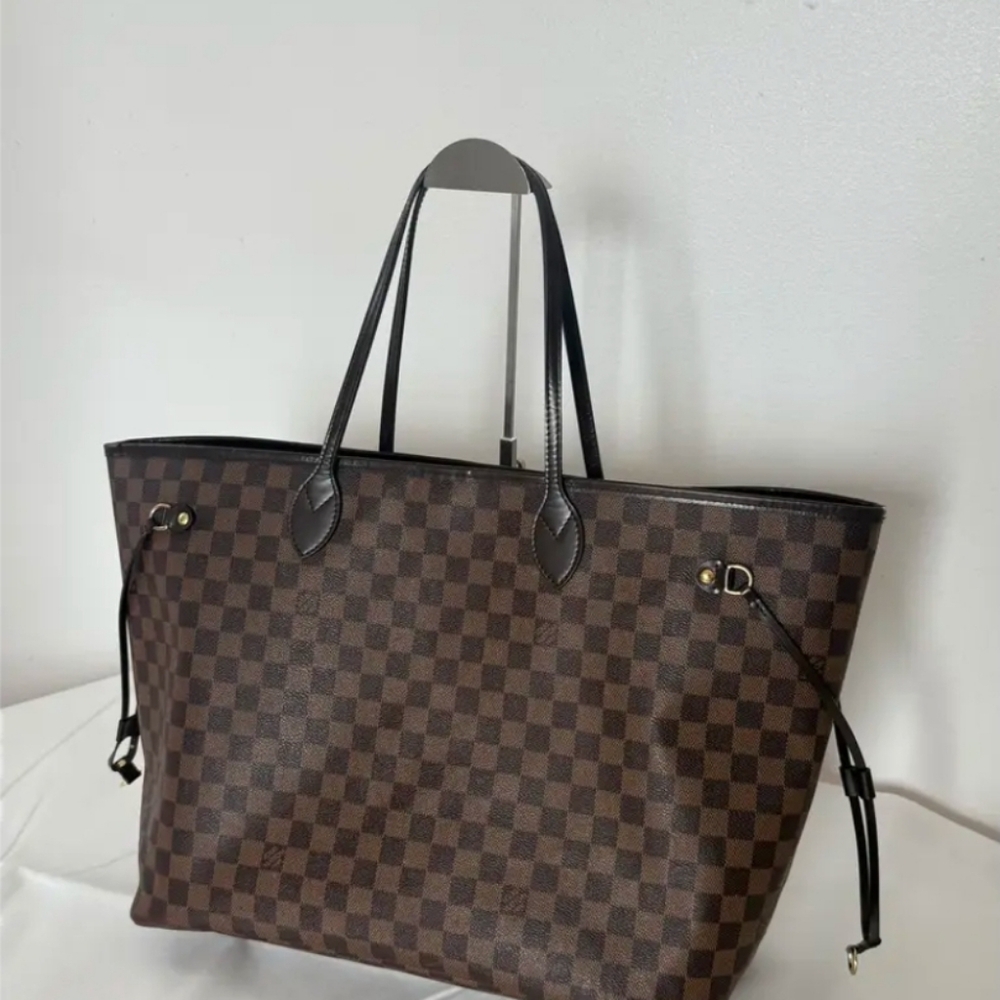 LV  NEVERFULL